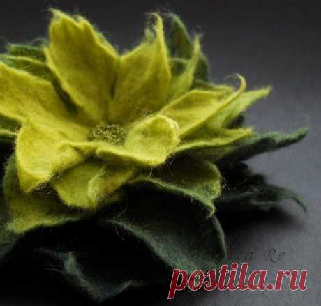 Apple and Dark Green Felt Flower Brooch Handmade to Order