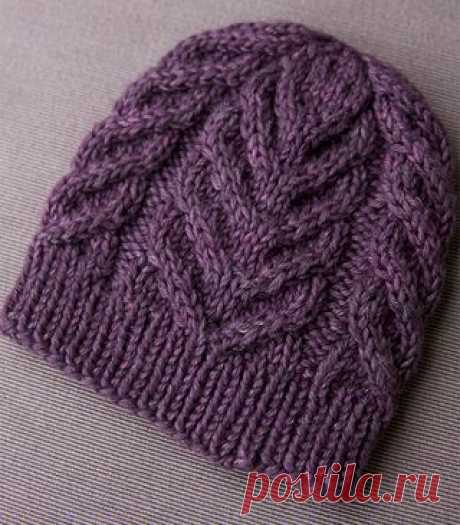 Northward – a free cable hat pattern!