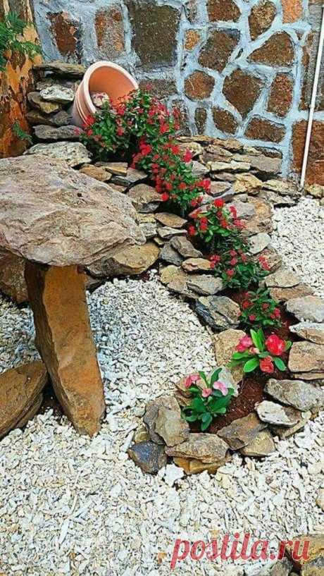 11 Inspirational Flower Garden Ideas For Backyard Simple But Beautiful - decoratoo