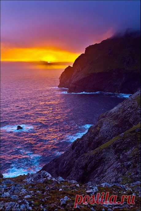 Sunset in St. Kilda, Scotland, flickr от Camillo Berenos: Discover and save creative ideas