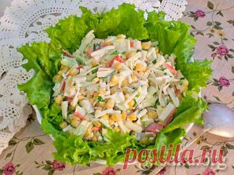 Салат с крабовыми палочками, кукурузой и огурцом - рецепты с фото