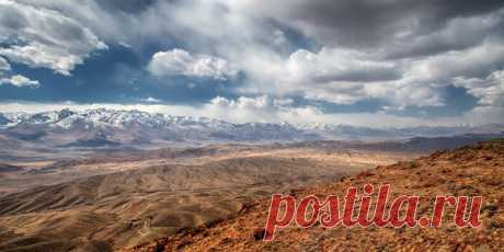 Теске́й-Ала́-То́о — горный хребет в Киргизии и частично в Казахстане, расположенный к югу от озера Иссык-Куль. Снимала Элина Магалимова: nat-geo.ru/community/user/21117