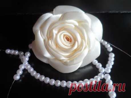 hand made : Роза из атласной ленты / D.I.Y. Rose of Satin ribbon