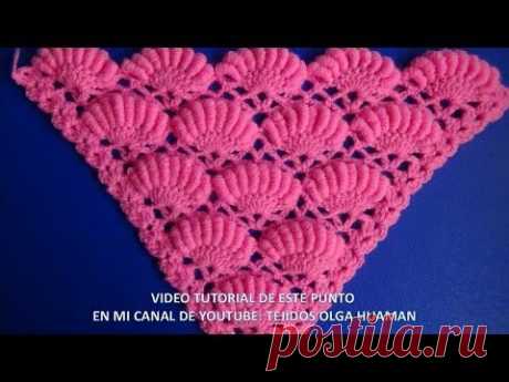 chal triangular tejido a crochet paso a paso en punto rococo - YouTube