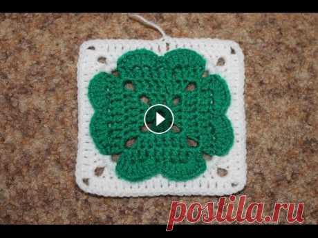 Квадратный мотив крючком №3. Square Crochet Motif. В этом видео я показываю как связать квадратный двухцветный мотив крючком. Такой мотив отлично подойдет для детского пледа!...