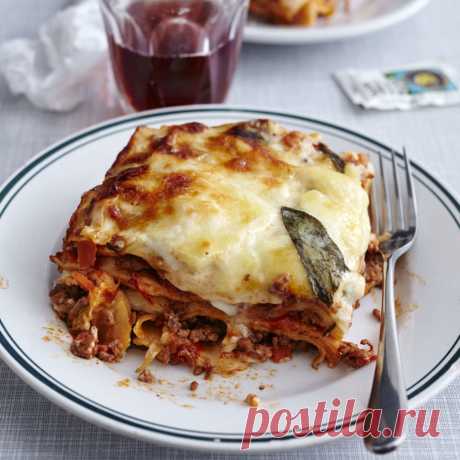 Klassische Bolognese-Lasagne Rezept | Küchengötter