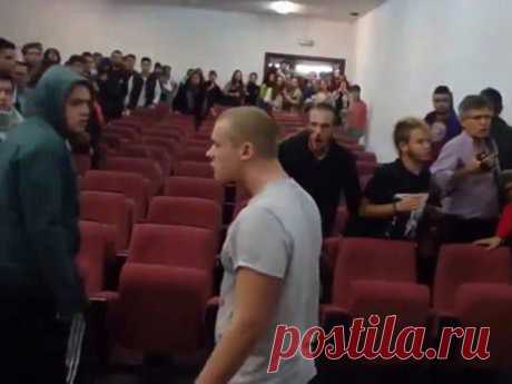 мадридские-студенты-вытолкали зашей украинских-экстремистов!(22) Facebook