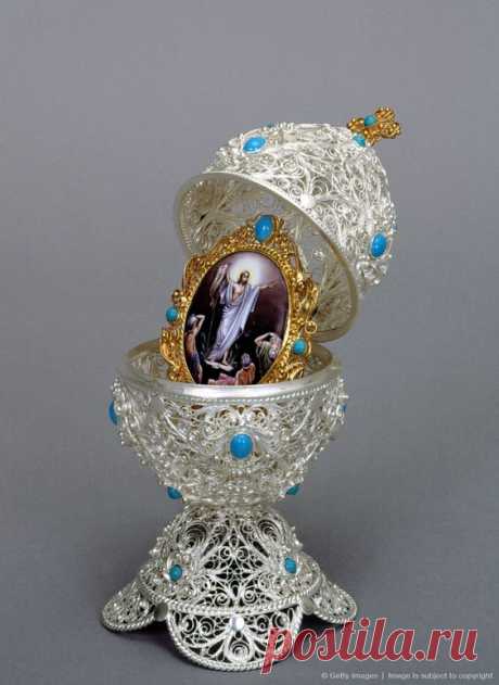 Faberge Egg from the Kremlin Museum collection in Moscow, Russia   |   Pinterest: инструмент для поиска и хранения интересных идей