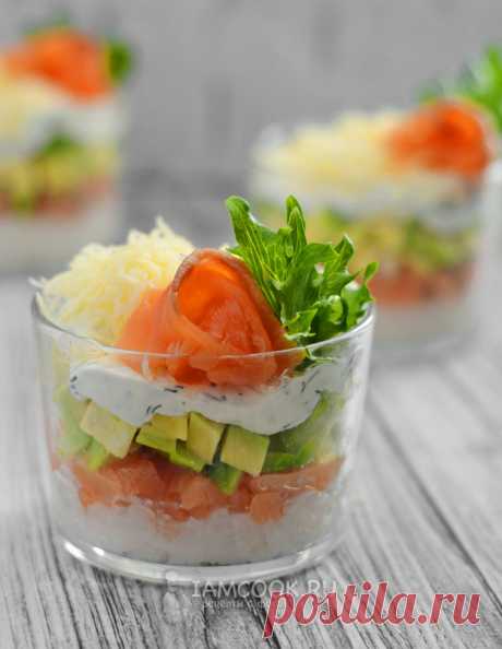 Салат «Императрица» с красной рыбой и авокадо — рецепт с фото пошагово