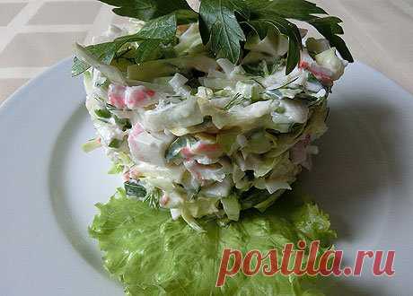Салат из капусты с крабовыми палочками | passion.ru