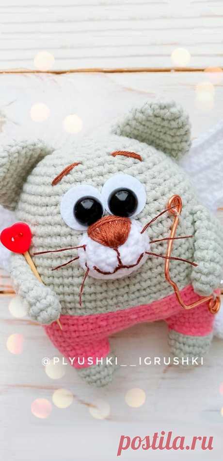 PDF Валькин кот крючком. FREE crochet pattern; Аmigurumi doll patterns. Амигуруми схемы и описания на русском. Вязаные игрушки и поделки своими руками #amimore - 14 февраля, день Святого Валентина, любовь, сердце, сердечко, котик, кот, кошечка, кошка, котенок.