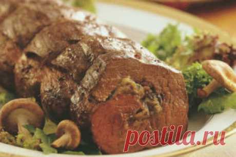 Рецепт мясного рулета с начинкой из грибов и изюма, на праздничный стол