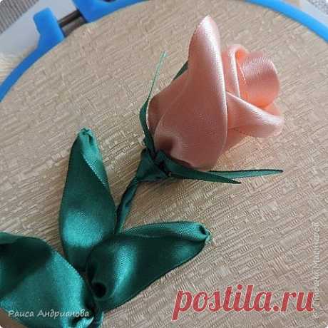 Бутоны роз: вышивка атласными лентами — DIYIdeas