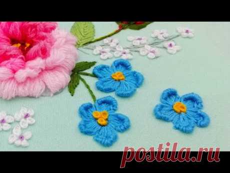 Hand Embroidery: Blue flowers | rococo & buttonhole stitch