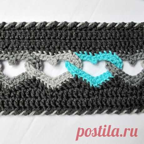 CROCHET PATTERN - Sweetheart Scarf - a crochet heart scarf pattern, linked heart scarf pattern, infinity heart scarf - Instant PDF Download