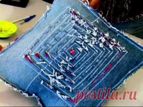 Recycled Jeans Cushion 1/4 (Recycled Denim)