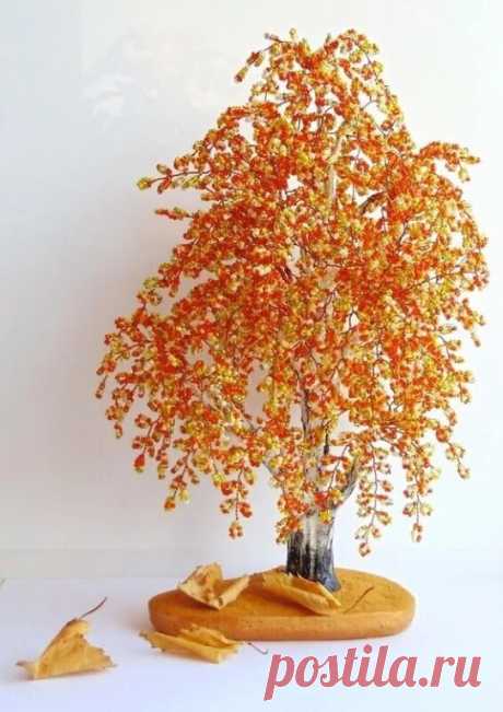 Осенние деревья из бисера