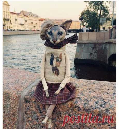Замечательный мастер-кукольник Елена Алехина и ее сфинксы. Это прекрасно). Она ведет самый милый Instagram в Петербурге. Живя в Петербурге, невозможно не воспользоваться красивыми декорациями…