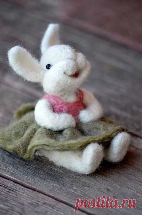 Needle Felted Bunny | vellon