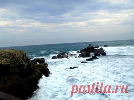 PLAYA CHOCOLATERA DE LA CIUDAD DE SANTA ELENA -ECUADOR