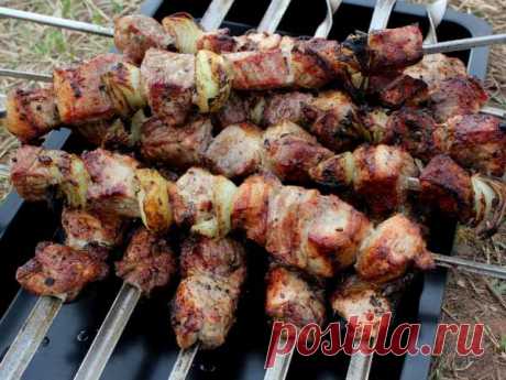 Шашлык из свинины с луком в армянском маринаде — рецепт с фото пошагово