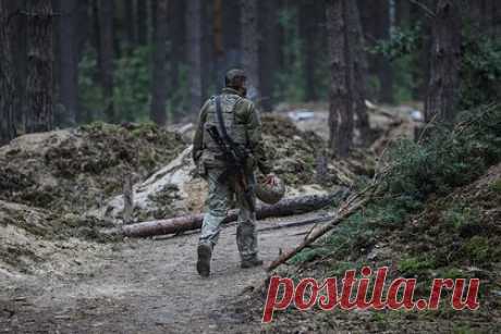 Работавший на Россию украинский пограничник успешно вернулся в Москву. Бывший начальник отдела кибербезопасности Мукачевского пограничного отряда Государственной погранслужбы (ГПС) Украины Руслан Сыровой прилетел в Москву. Он объяснил, что во время службы в Закарпатской области он занимался сбором данных для российских спецслужб.