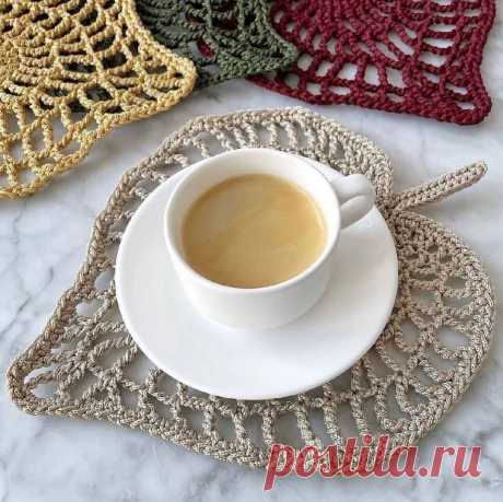 Салфеточки-подставочки крючком. Схема. / knittingideas.ru