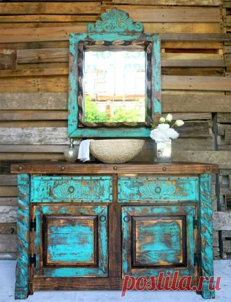 Aug 23, 2018 - Great thing about vintage and shabby chic bathroom vanities is that you can always make one yourself. Here are some cool ideas to do that!