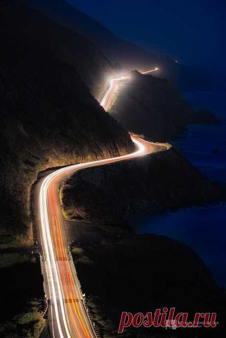 Lightning River 2 by Kenji Yamamura / 500px