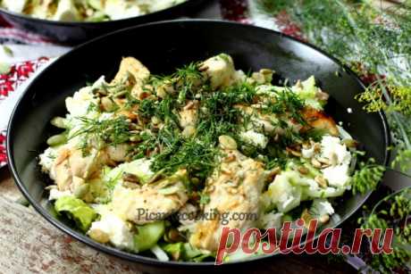 Салат з куркою, бринзою та зернятами | Picantecooking