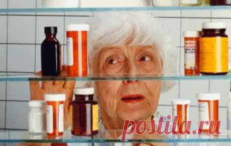 Фармпросвет: Почему у пожилых лекарства вызывают побочные эффекты без лечебного