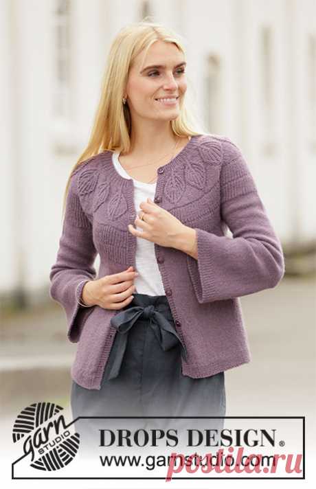 Quiet Moments Jacket / DROPS 206-10 - Free knitting patterns by DROPS Design Knitted jacket in DROPS Flora. The piece is worked top down with round yoke, rib and leaf pattern in false Fisherman’s rib on the yoke. Sizes S - XXXL.