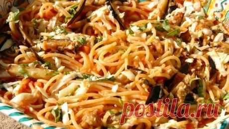 «Едим Дома» с Юлией Высоцкой | Спагетти в томатном соусе с запеченными баклажанами