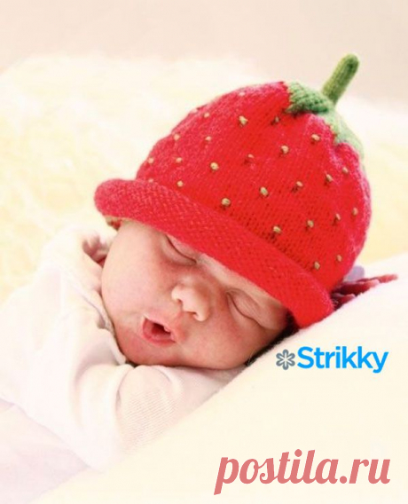 Детская шапочка «Sweet Strawberry» от Drops Design, вязаная спицами | Strikky.ru