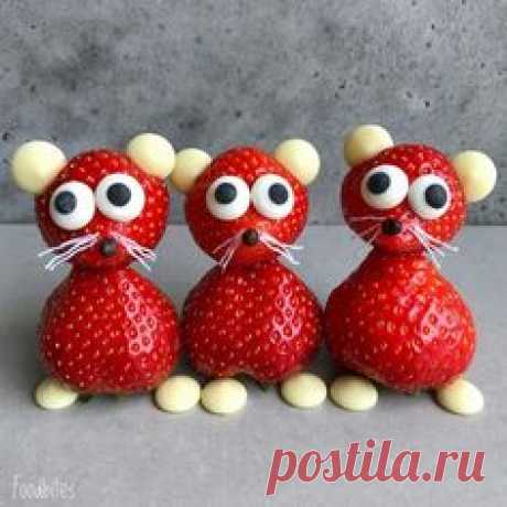 Foodbites on Instagram: “Strawberry Mice Family Portrait🐭 . . . . #foodstyl... - #Family #Foodbites #foodstyl #Instagram #Mice #Portrait #Strawberry