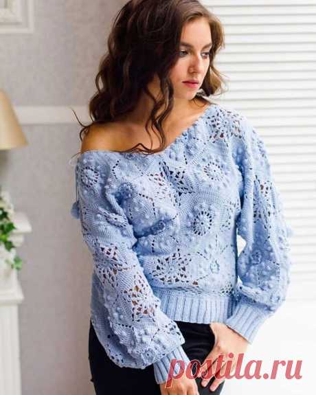 Зимний голубой пуловер крючком Воздушный зефир — схемы с подробным описанием вязания
