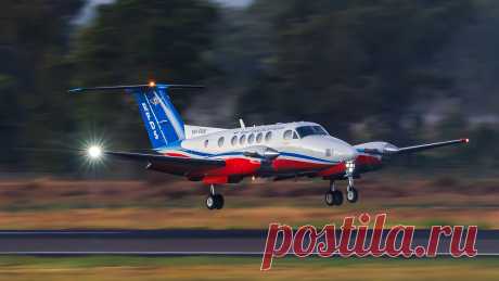 Foto de Beechcraft Super King (VH-FDS) - FlightAware