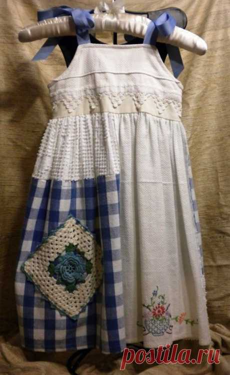 Vintage Linen Blue and White Dress Size 4 to 5