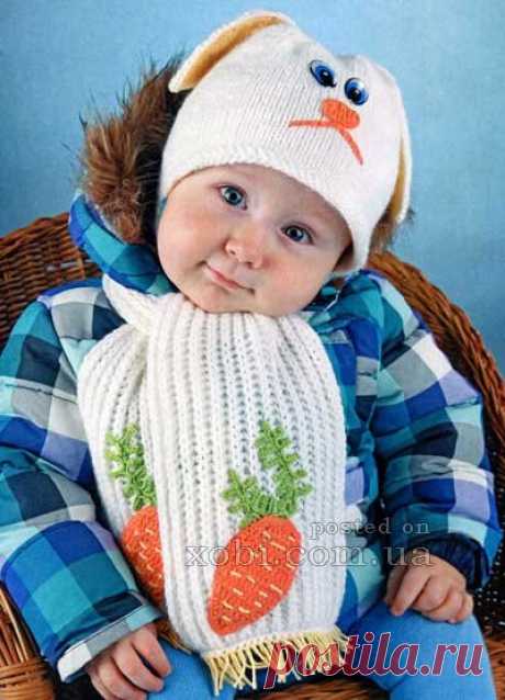 шапочка "зайка" и шарфик с морковкой для малыша