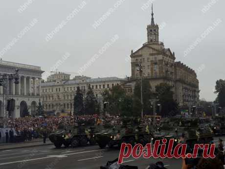 В Киеве завершился военный парад: по Крещатику проехали танки, БМП и САУ - Новости Общества - Новости Mail.Ru