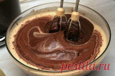 Потрясающие шоколадные кексы с жидкой начинкой