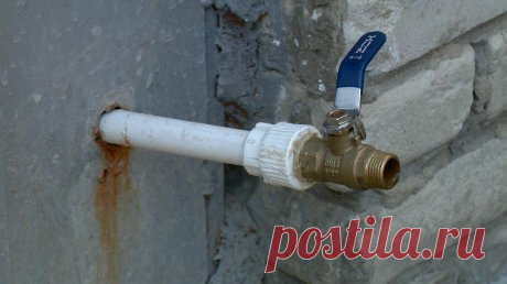 Как сделать незамерзающий водоразбор во дворе частного дома? (3 рабочие схемы для зимы) | Строю для себя | Яндекс Дзен