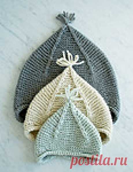 Для маленьких и больших детей шапочка с ушками платочной вязкой. Garter Ear Flap Hat by Purl Soho.