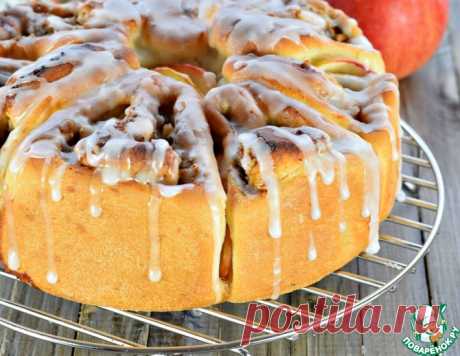 Пирог с яблоками, орехами и корицей – кулинарный рецепт