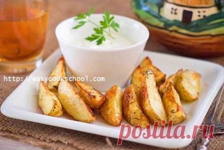 Картошка по деревенски в духовке: рецепт с фото пошагово | Легкие рецепты