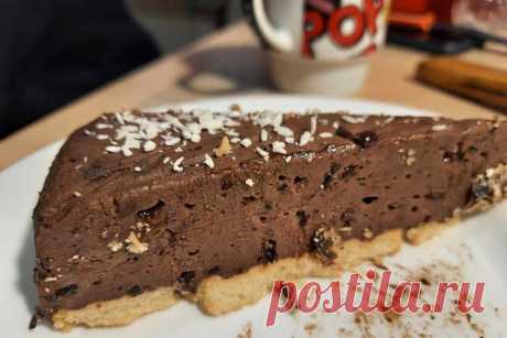 Десерт из какао: сладость шоколада и кислинка чернослива
