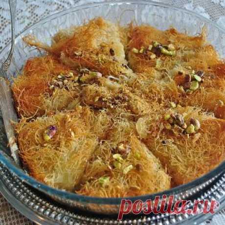 Кюнефе / Kanafeh/Künefe (Sweet Cheese Pastry)