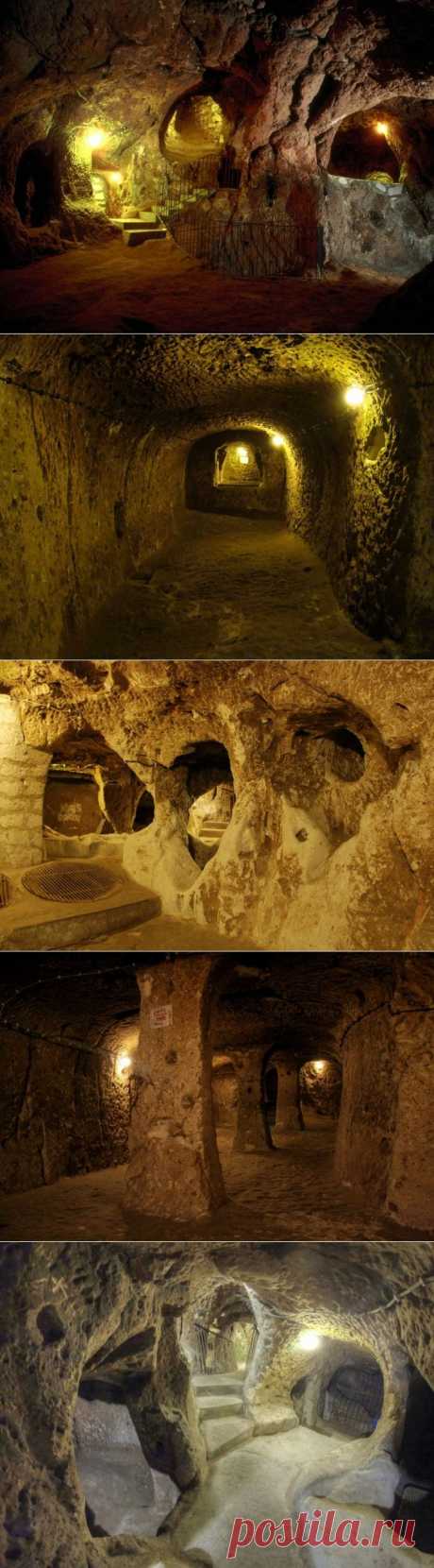 Мужчина ремонтировал дом и обнаружил целый подземный город (+Фото)