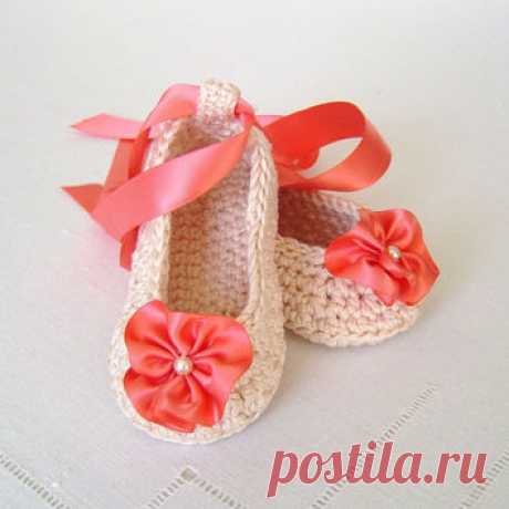 Crochet Pattern Baby Ballerina Slippers from matildasmeadow on