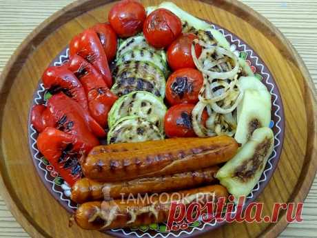 Сосиски с овощами на сковороде-гриль
